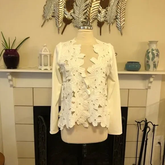 Anthropologie S Sundays in Brooklyn Floral Cutout Selina Cardigan Jacket NEW - Picture 2 of 4